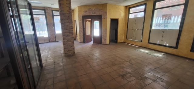 Comercial para venda em Albacete cidade - 143 000 € (Ref: 9723694)