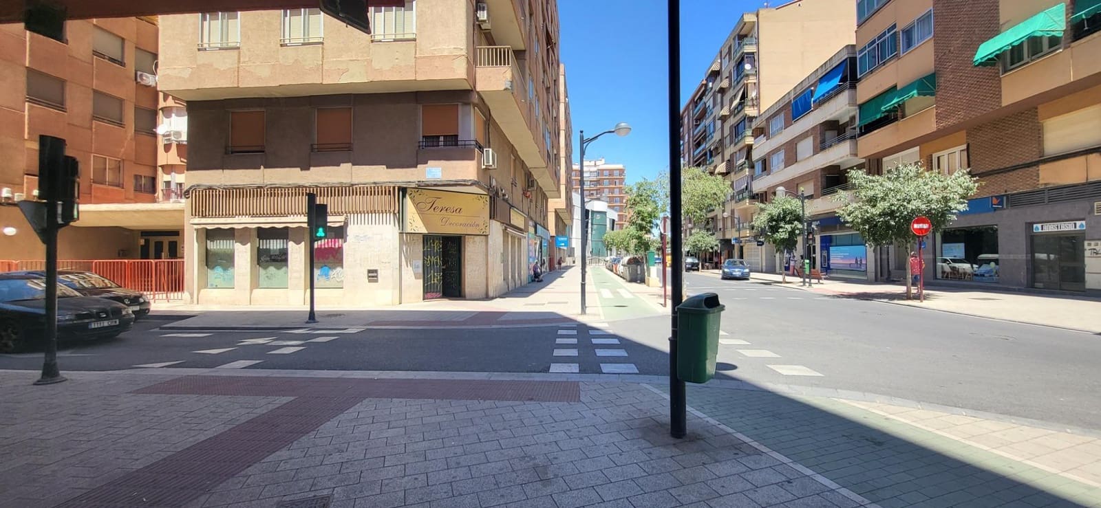 Commercial for sale in Albacete city - € 143,000 (Ref: 9723694)