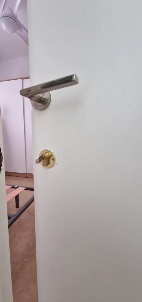 4 bedroom Flat for rent in Albacete city - € 240 (Ref: 9723695)