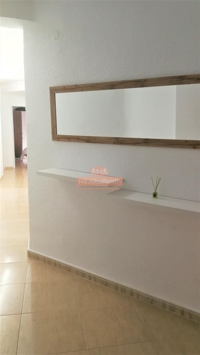 4 bedroom Flat for rent in Albacete city - € 240 (Ref: 9723695)