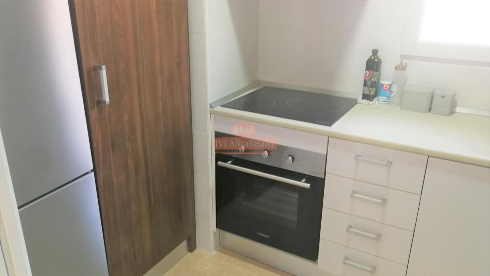 4 bedroom Flat for rent in Albacete city - € 240 (Ref: 9723695)