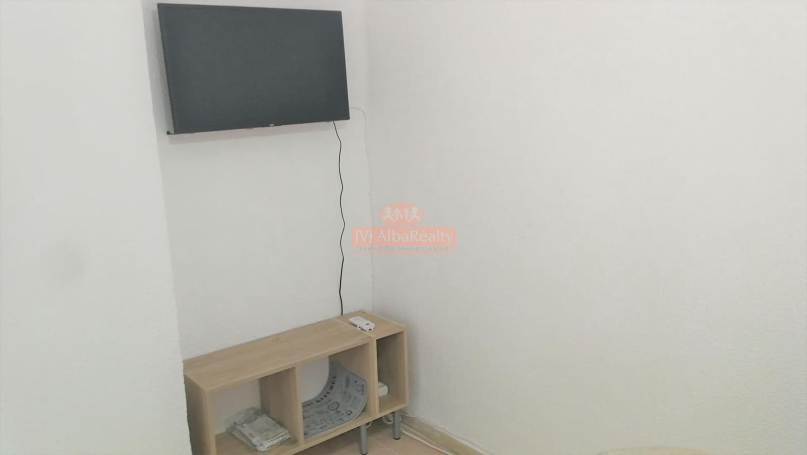 4 bedroom Flat for rent in Albacete city - € 240 (Ref: 9723695)