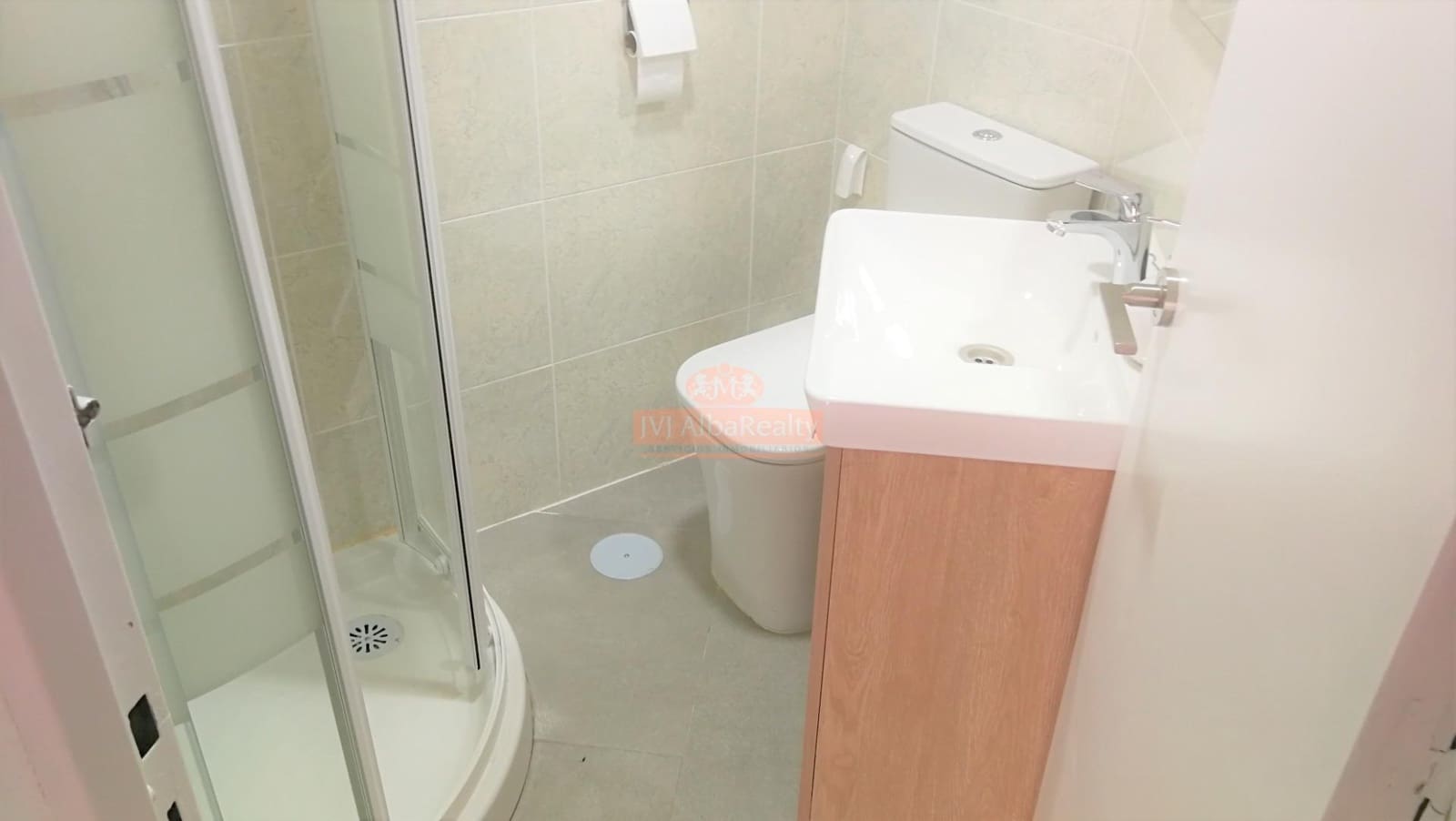 4 bedroom Flat for rent in Albacete city - € 240 (Ref: 9723695)