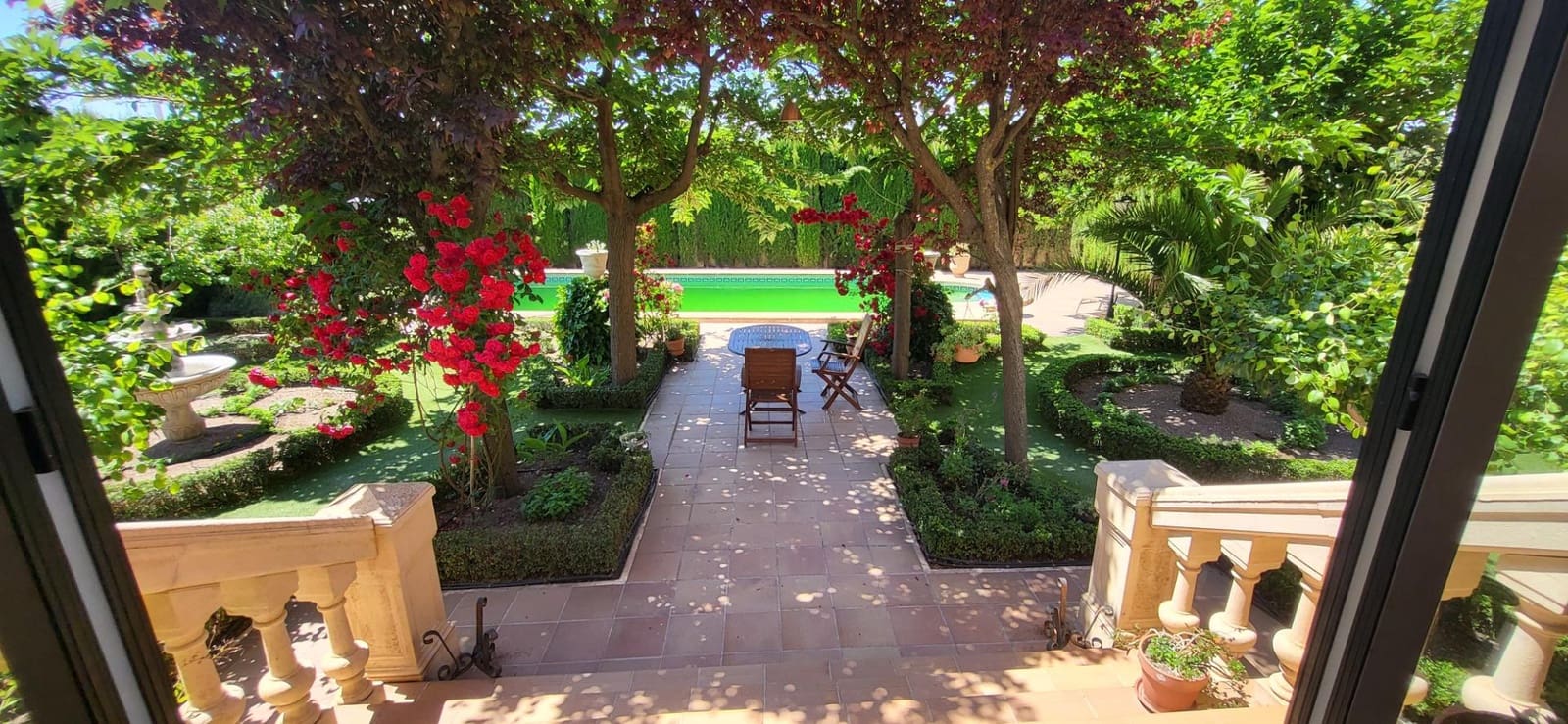 5 bedroom Villa for sale in Albacete city with pool garage - € 1,350,000 (Ref: 9723696)