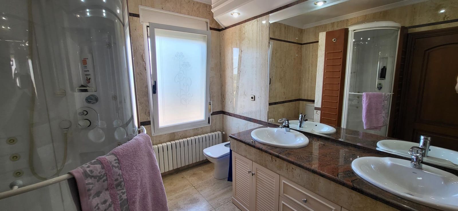 5 bedroom Villa for sale in Albacete city with pool garage - € 1,350,000 (Ref: 9723696)