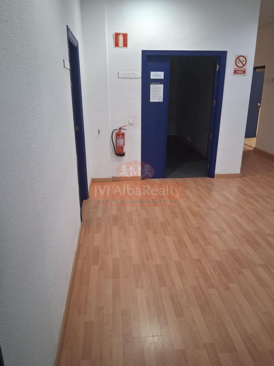 Commercial for rent in Albacete city - € 4,000 (Ref: 9723697)