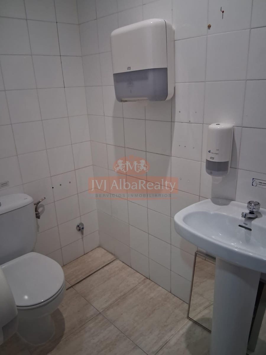 Commercial for rent in Albacete city - € 4,000 (Ref: 9723697)