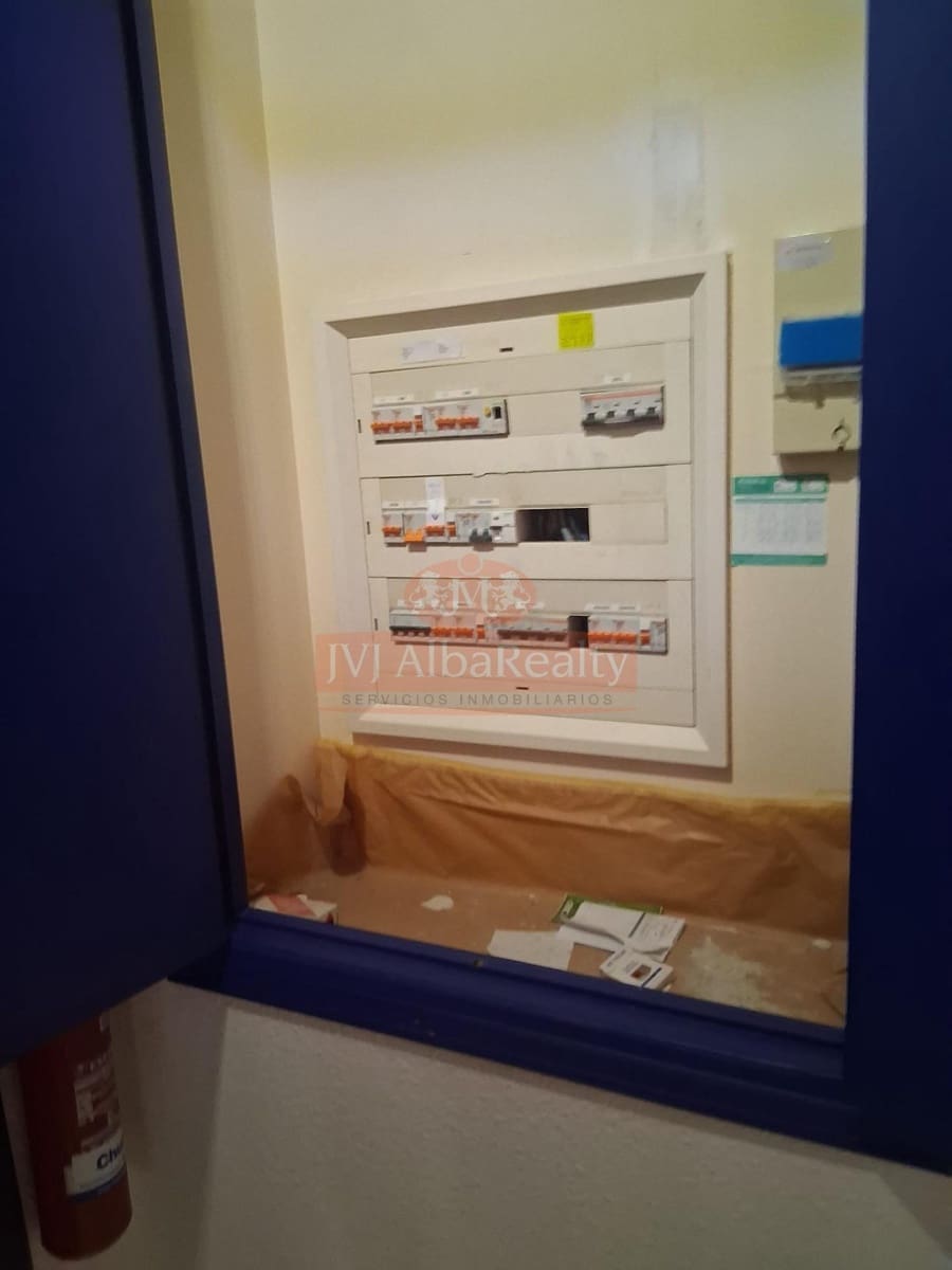 Commercial for rent in Albacete city - € 4,000 (Ref: 9723697)