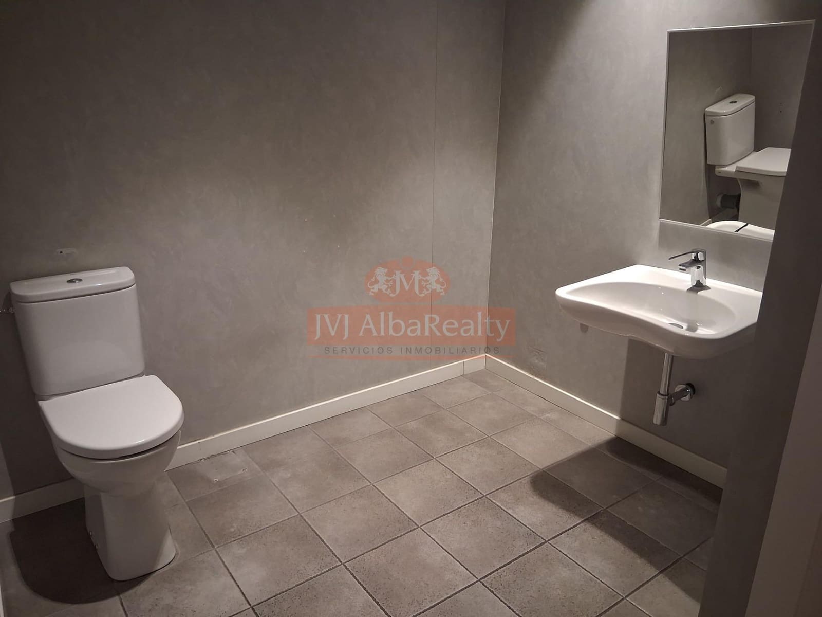 Commercial for rent in Albacete city - € 4,000 (Ref: 9723697)