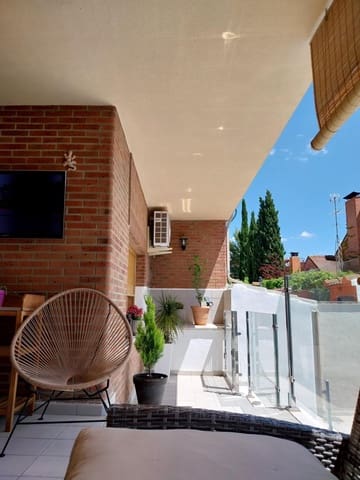 4 bedroom Villa for sale in Albacete city with pool garage - € 695,000 (Ref: 9723698)