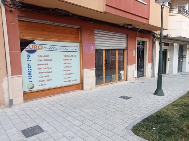 2 bedroom Commercial for sale in Hospital, Albacete city - € 99,000 (Ref: 9723699)