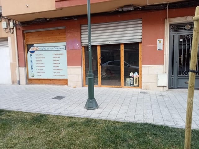 2 bedroom Commercial for sale in Hospital, Albacete city - € 99,000 (Ref: 9723699)
