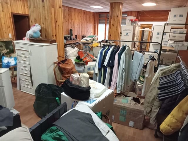 2 bedroom Commercial for sale in Hospital, Albacete city - € 99,000 (Ref: 9723699)