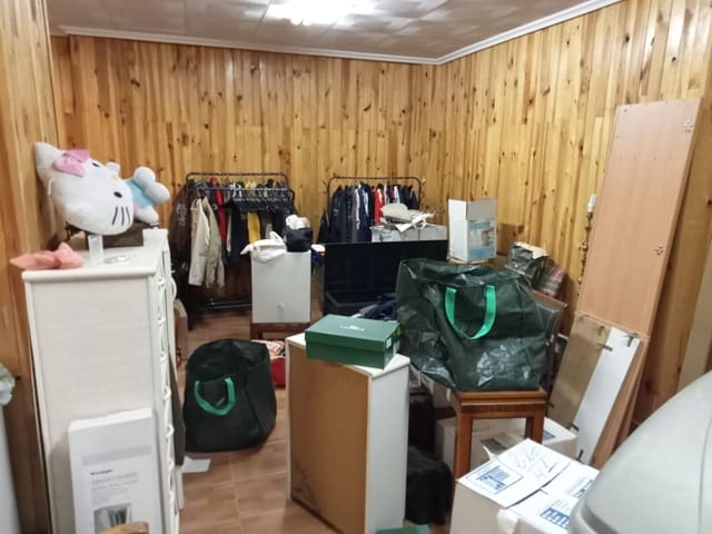 2 bedroom Commercial for sale in Hospital, Albacete city - € 99,000 (Ref: 9723699)