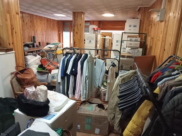 2 bedroom Commercial for sale in Hospital, Albacete city - € 99,000 (Ref: 9723699)