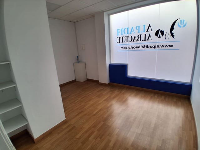 Commercial for sale in Albacete city - € 200,000 (Ref: 9723700)