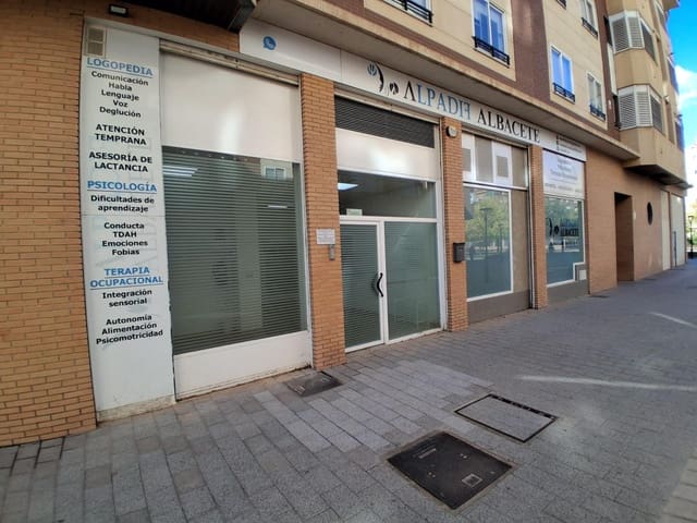 Commercial for sale in Albacete city - € 200,000 (Ref: 9723700)