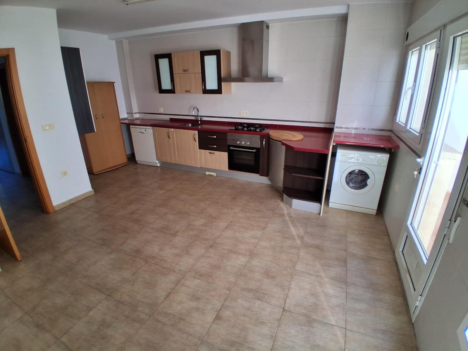 3 bedroom Terraced Villa for sale in La Gineta with garage - € 200,000 (Ref: 9723701)