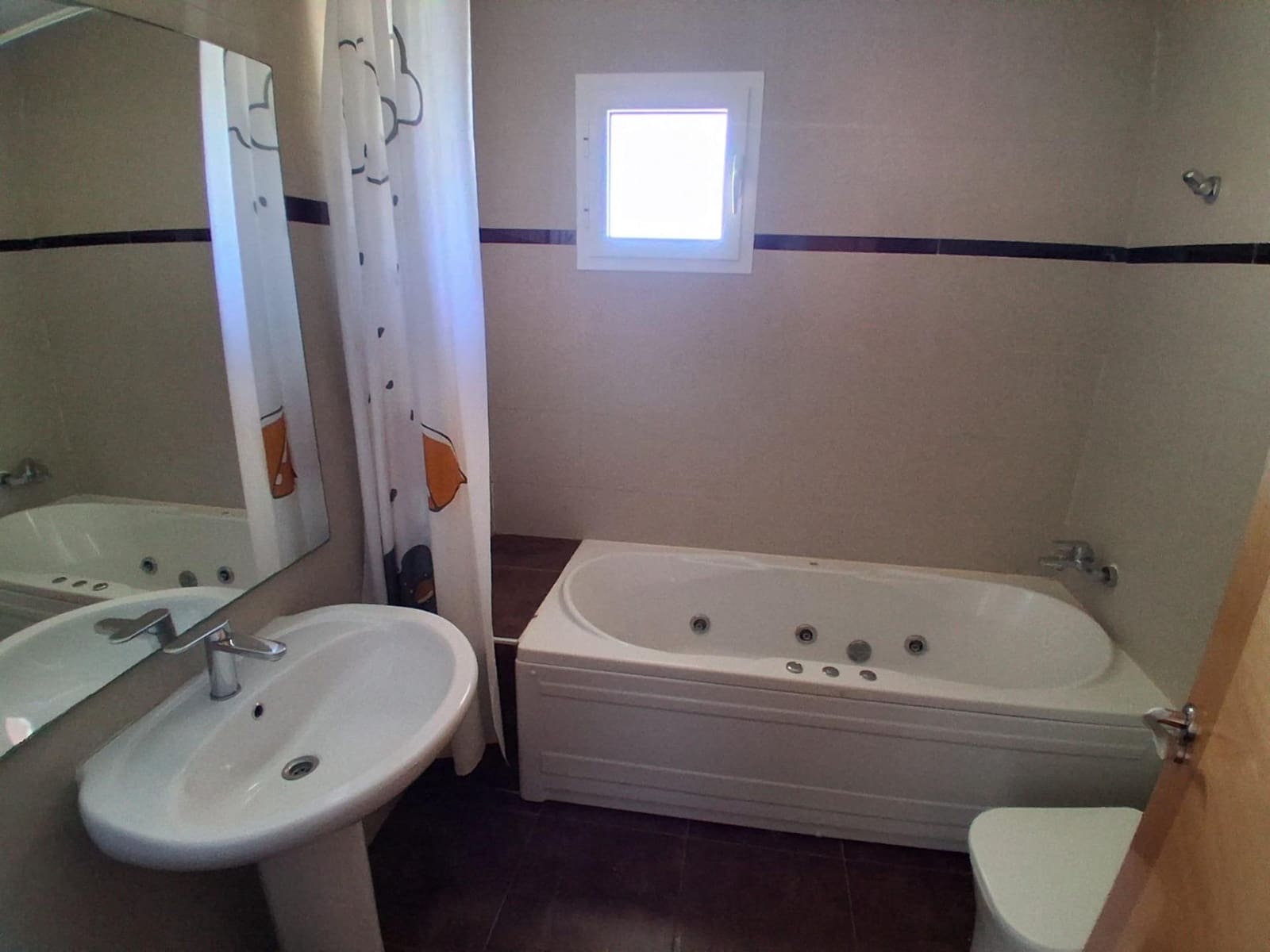 3 bedroom Terraced Villa for sale in La Gineta with garage - € 200,000 (Ref: 9723701)