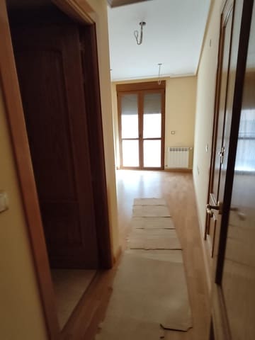 4 Zimmer Wohnung zu verkaufen in Albacete Stadt mit Garage - 380.000 € (Ref: 9723702)