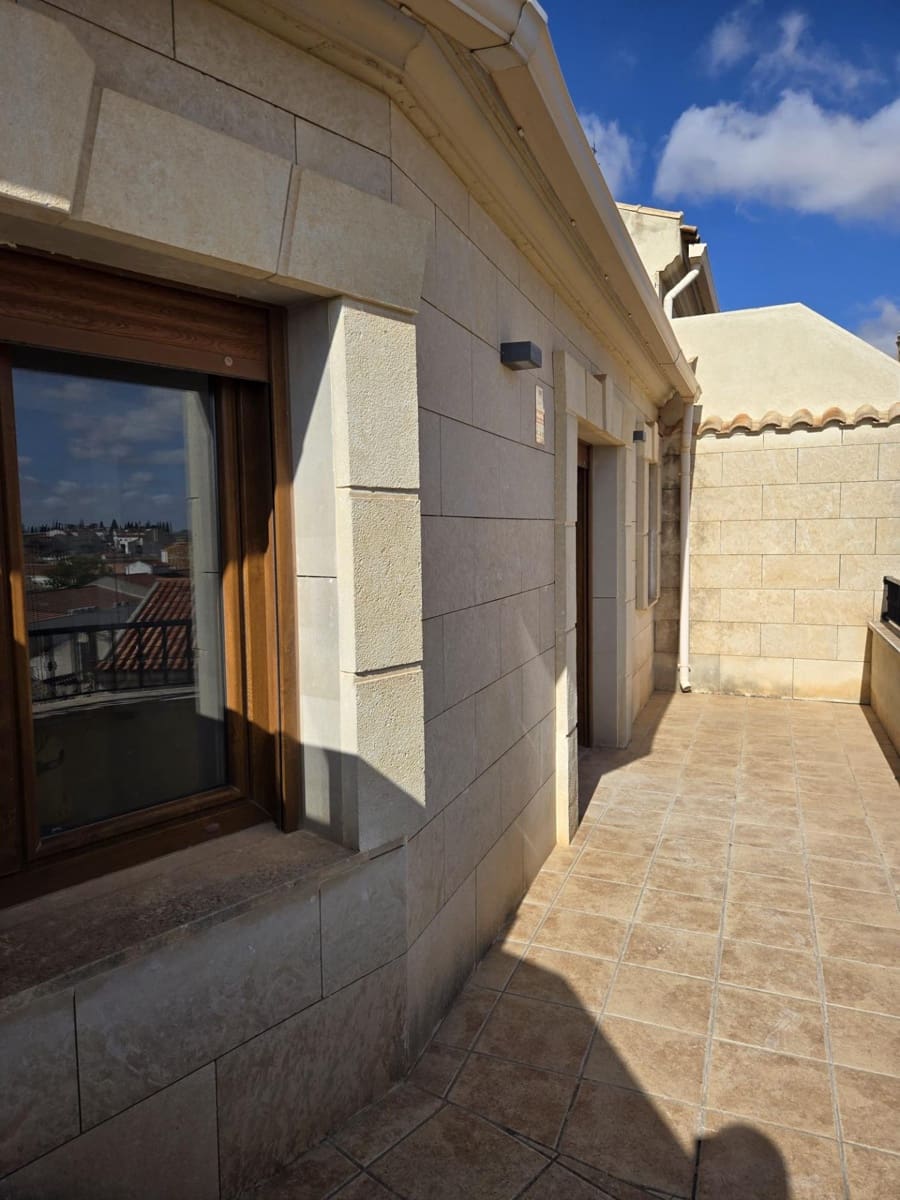 3 bedroom Penthouse for sale in La Roda with garage - € 228,000 (Ref: 9723704)