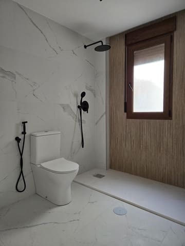 3 bedroom Penthouse for sale in La Roda with garage - € 228,000 (Ref: 9723704)