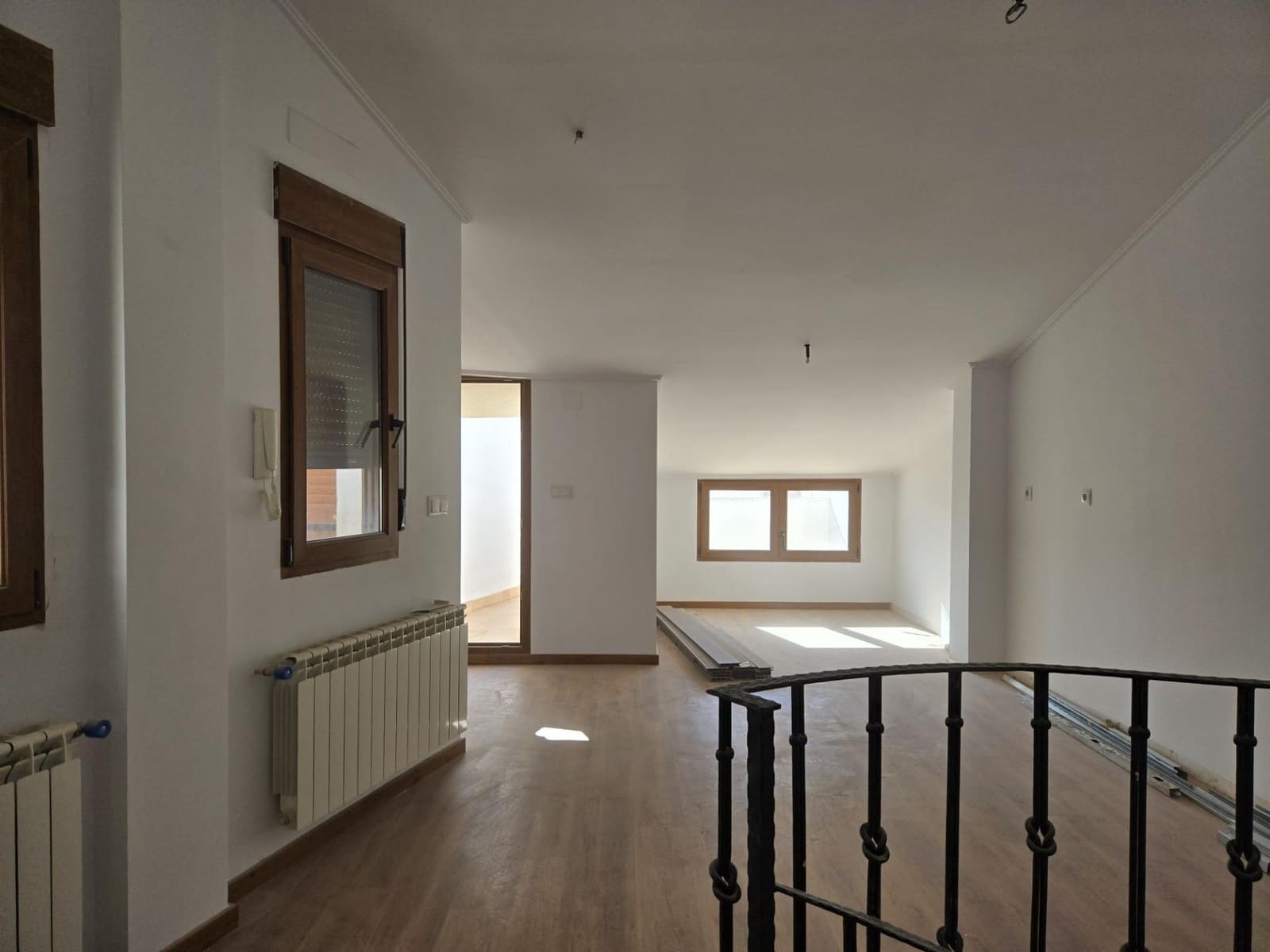 3 bedroom Penthouse for sale in La Roda with garage - € 228,000 (Ref: 9723704)