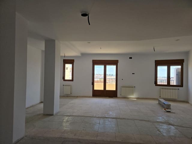 3 bedroom Penthouse for sale in La Roda with garage - € 228,000 (Ref: 9723704)