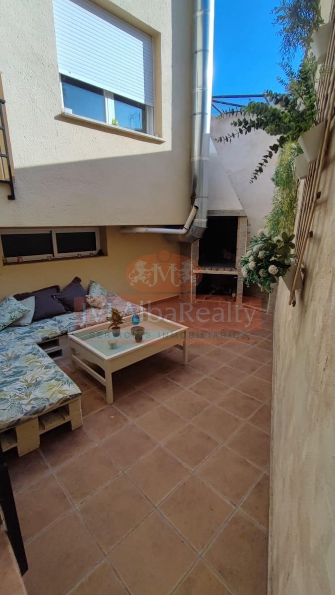 3 bedroom Terraced Villa for sale in Motilleja with garage - € 175,000 (Ref: 9723706)