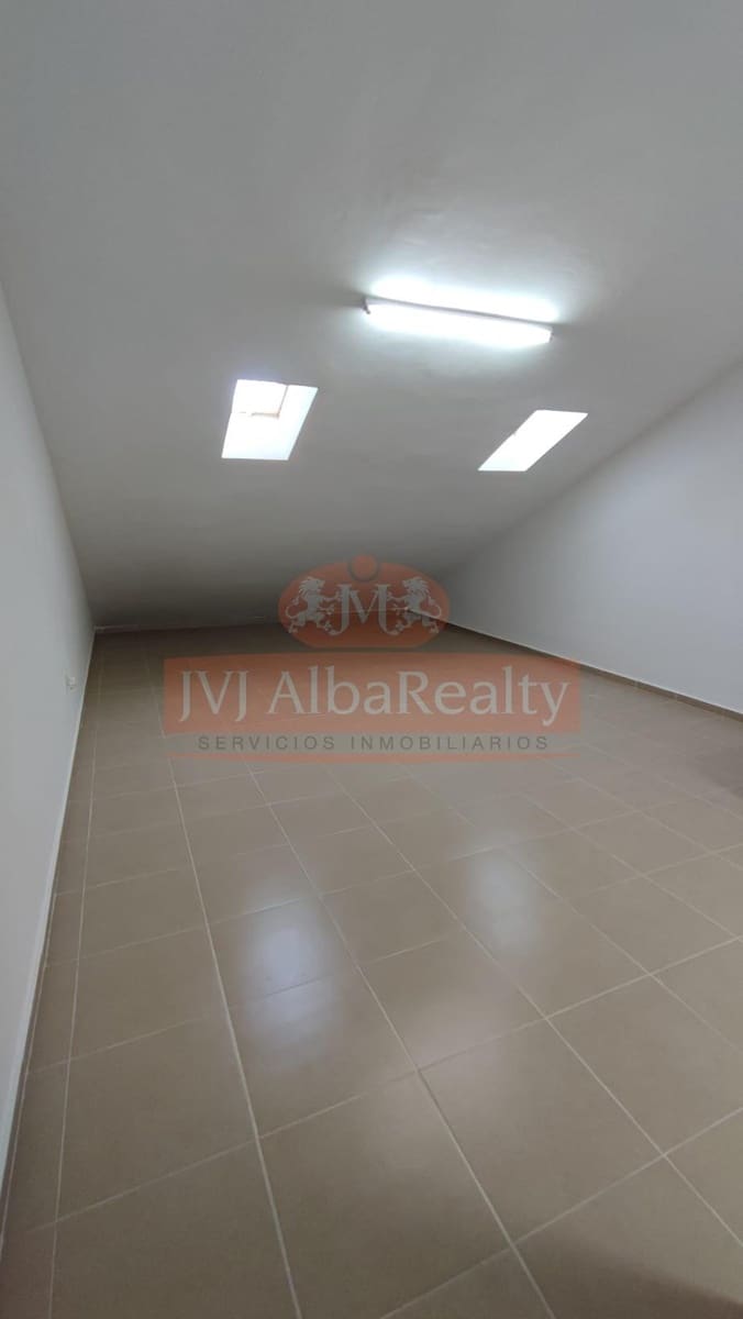 3 bedroom Terraced Villa for sale in Motilleja with garage - € 175,000 (Ref: 9723706)