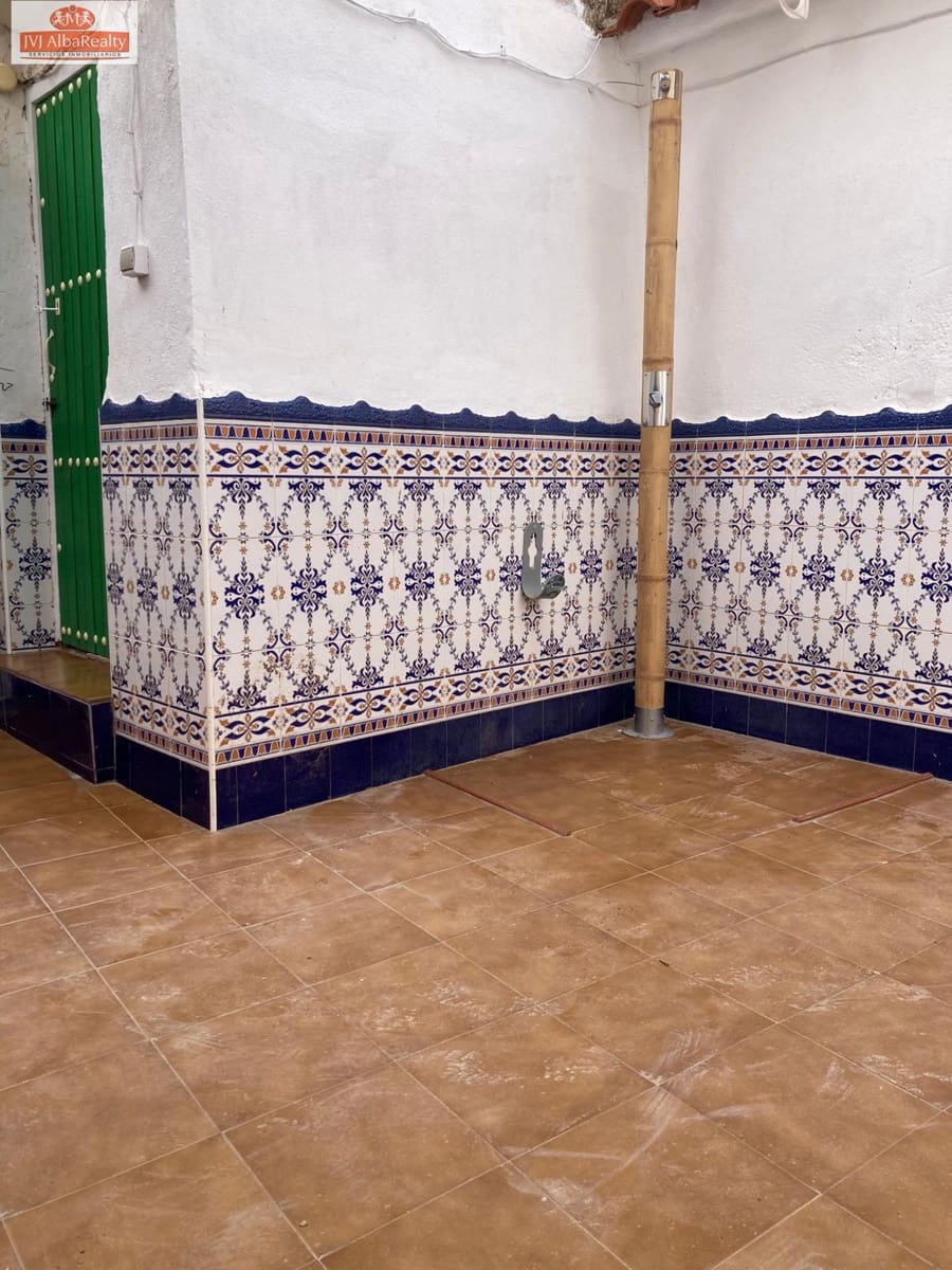 3 bedroom Finca/Country House for sale in Casas de Juan Nunez - € 80,000 (Ref: 9723708)