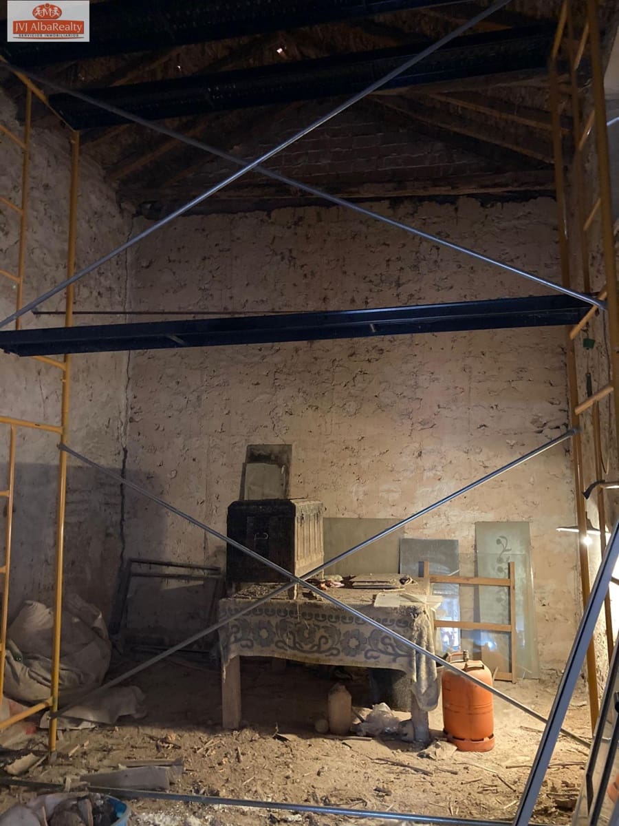 3 bedroom Finca/Country House for sale in Casas de Juan Nunez - € 80,000 (Ref: 9723708)