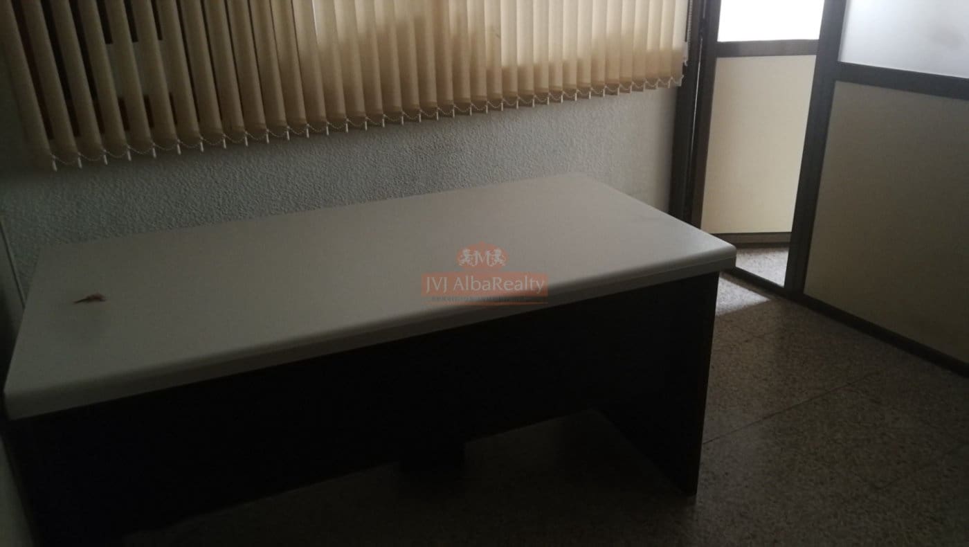 Office for rent in Albacete city - € 1,400 (Ref: 9723711)