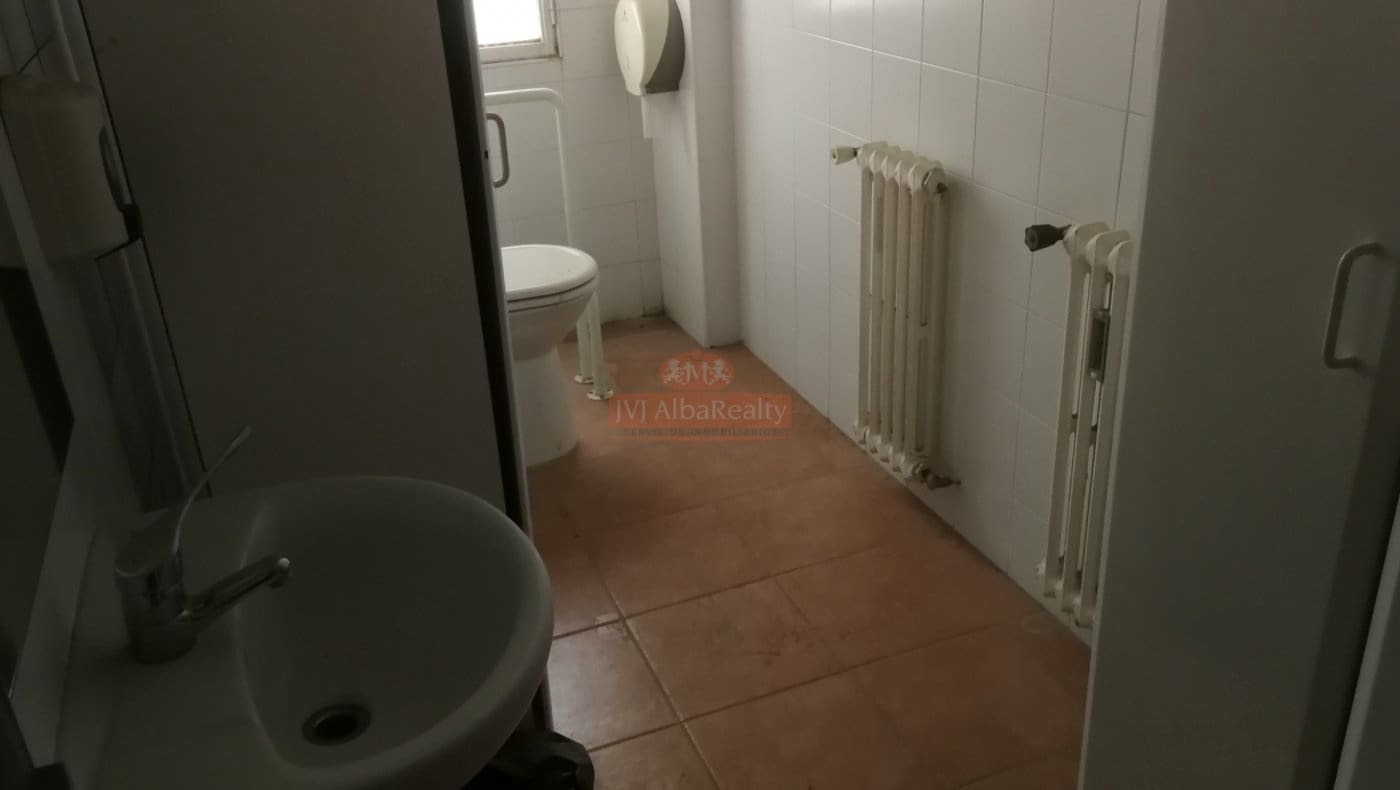 Office for rent in Albacete city - € 1,400 (Ref: 9723711)