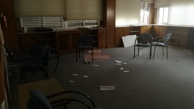 Office for rent in Albacete city - € 1,400 (Ref: 9723711)