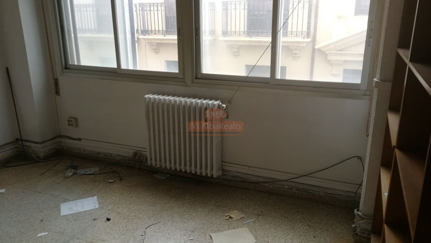 Office for rent in Albacete city - € 1,400 (Ref: 9723711)
