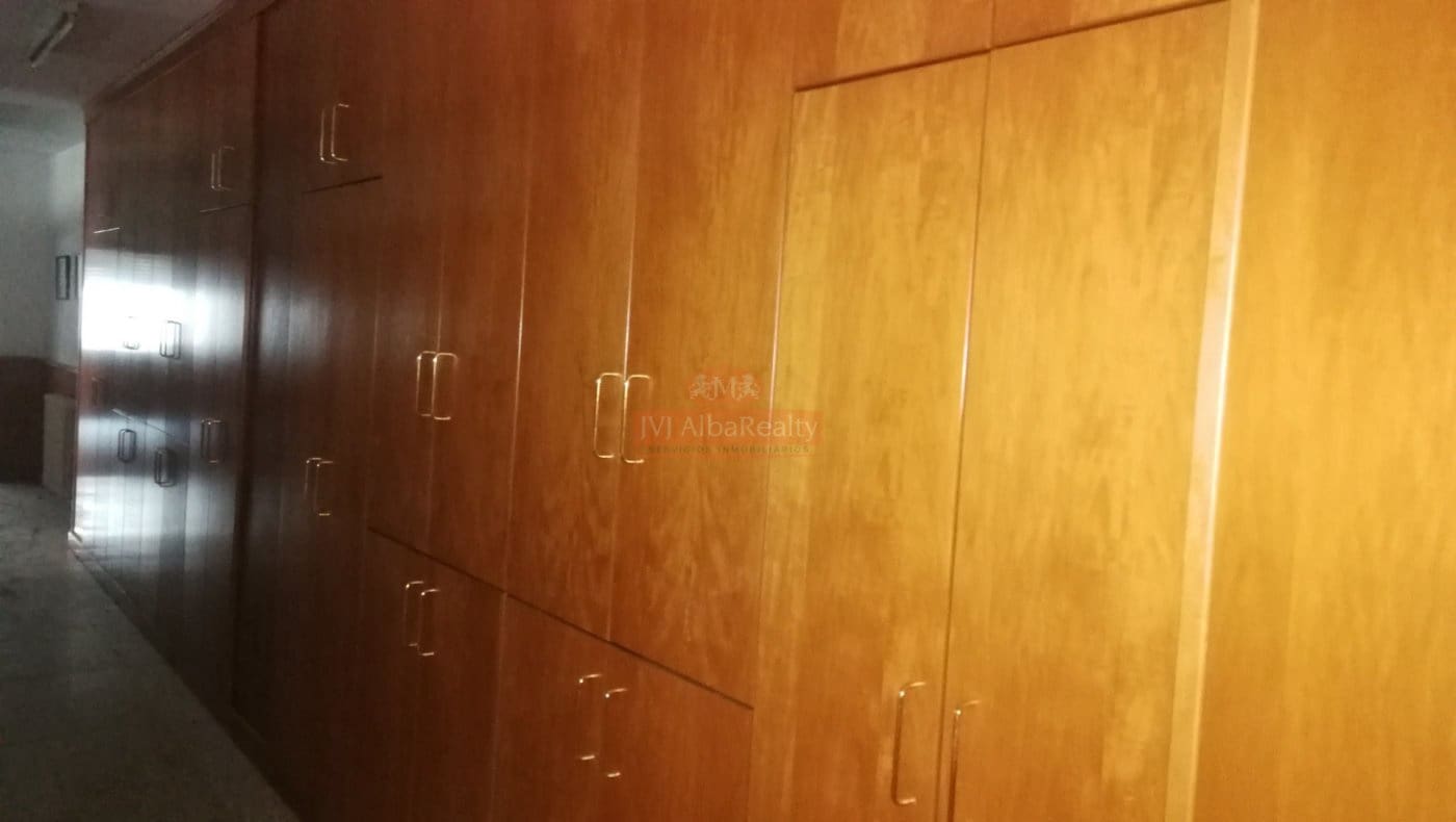 Office for rent in Albacete city - € 1,400 (Ref: 9723711)