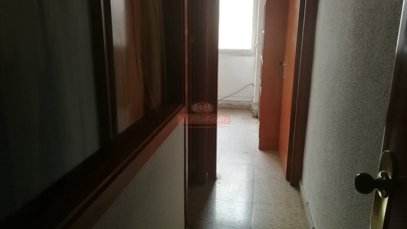 Office for rent in Albacete city - € 1,400 (Ref: 9723711)