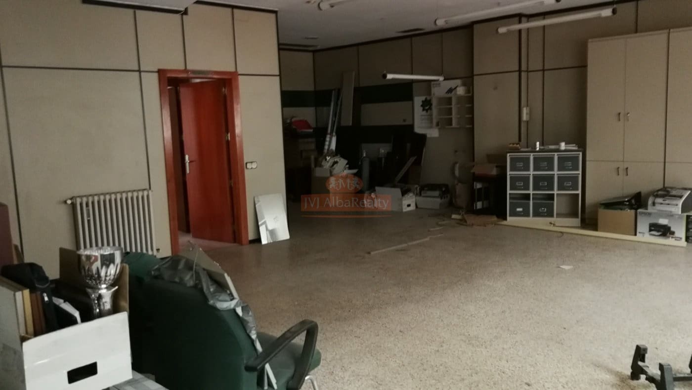 Office for rent in Albacete city - € 1,400 (Ref: 9723711)