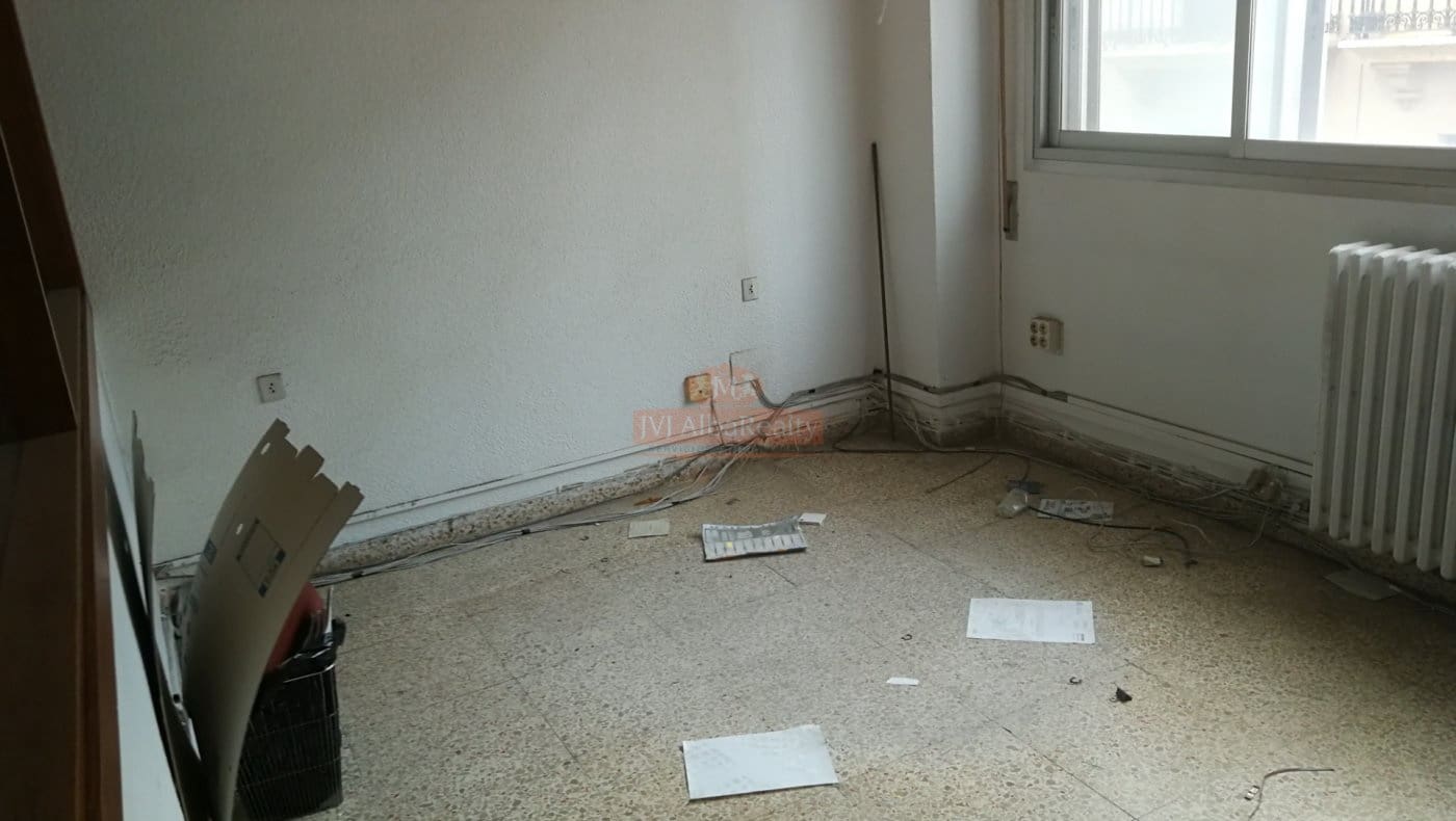 Office for rent in Albacete city - € 1,400 (Ref: 9723711)