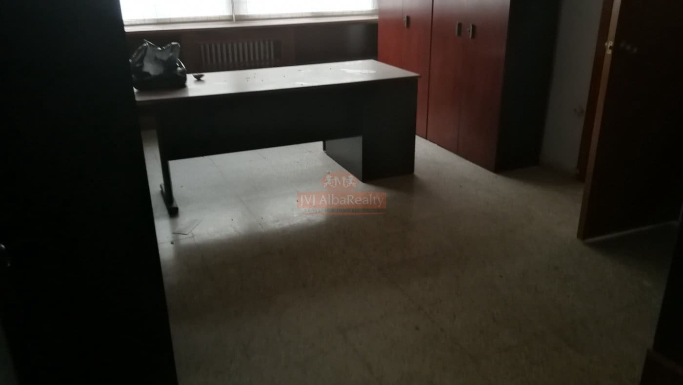 Office for rent in Albacete city - € 1,400 (Ref: 9723711)