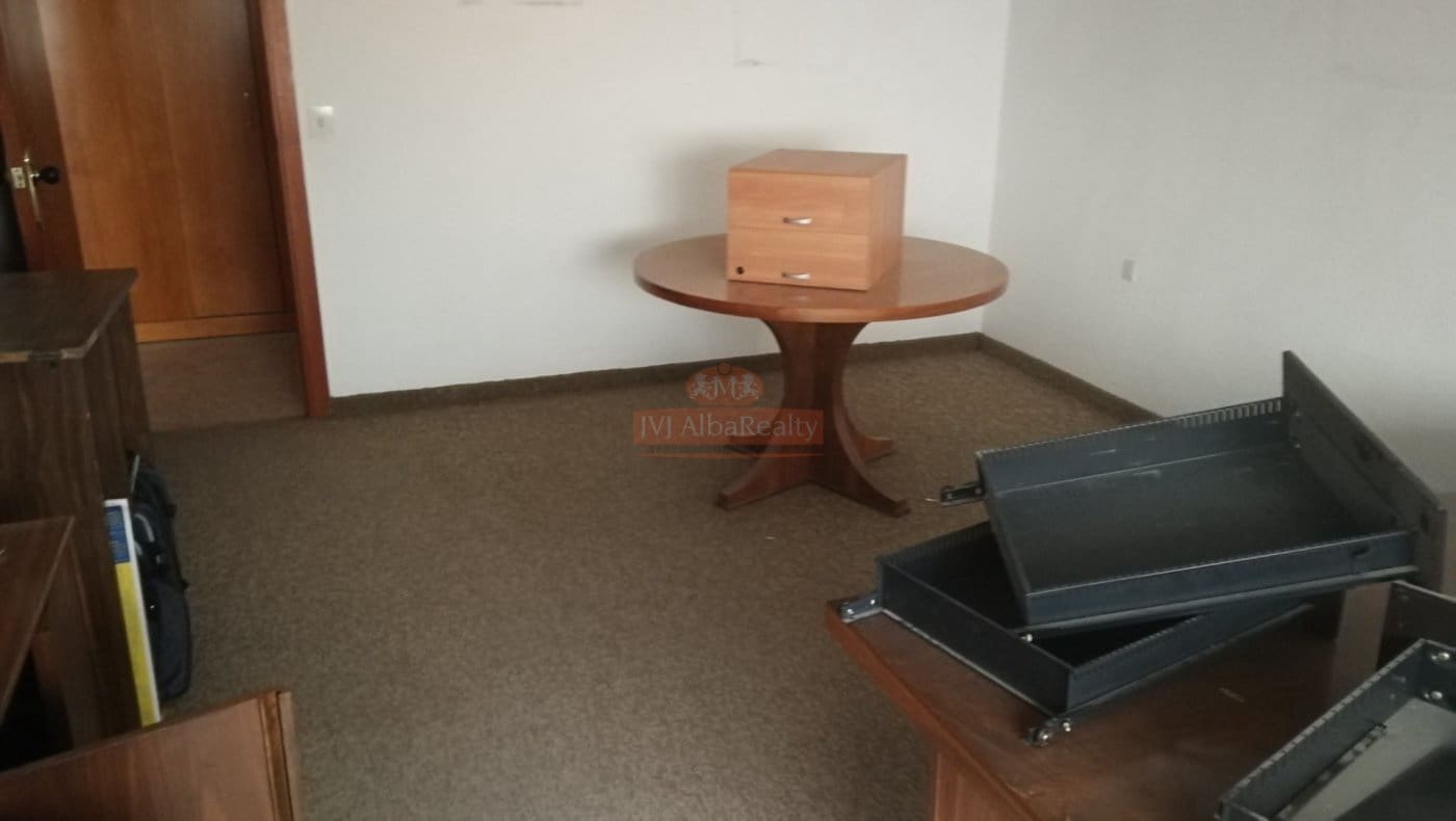 Office for rent in Albacete city - € 1,400 (Ref: 9723711)