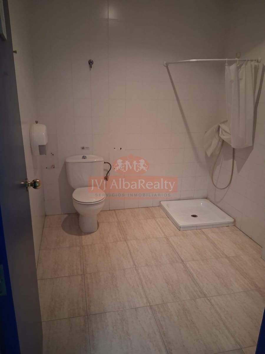 Commercial for sale in Albacete city - € 850,000 (Ref: 9723712)
