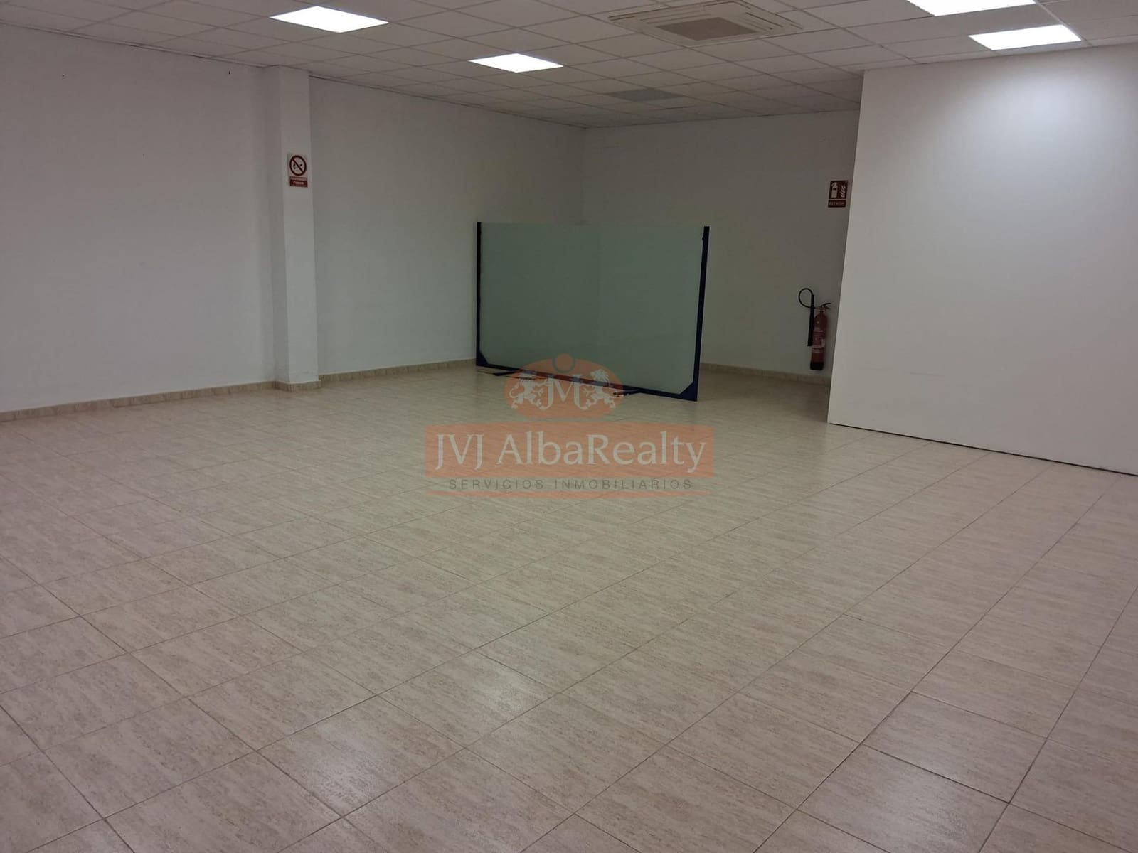 Commercial for sale in Albacete city - € 850,000 (Ref: 9723712)