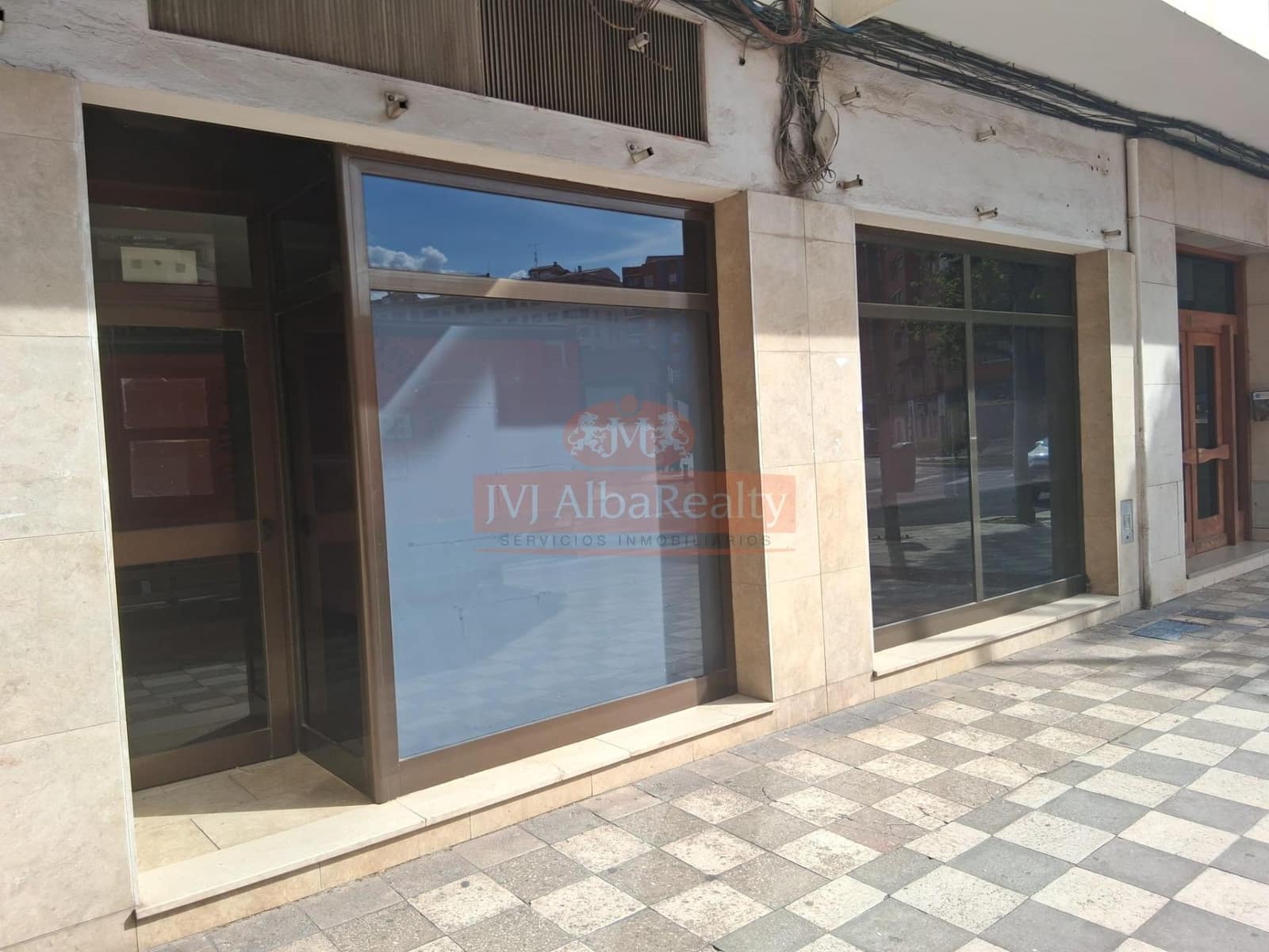 Commercial for sale in Albacete city - € 850,000 (Ref: 9723712)