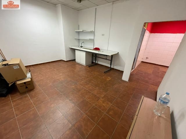 Commercial for rent in Albacete city - € 600 (Ref: 9723713)