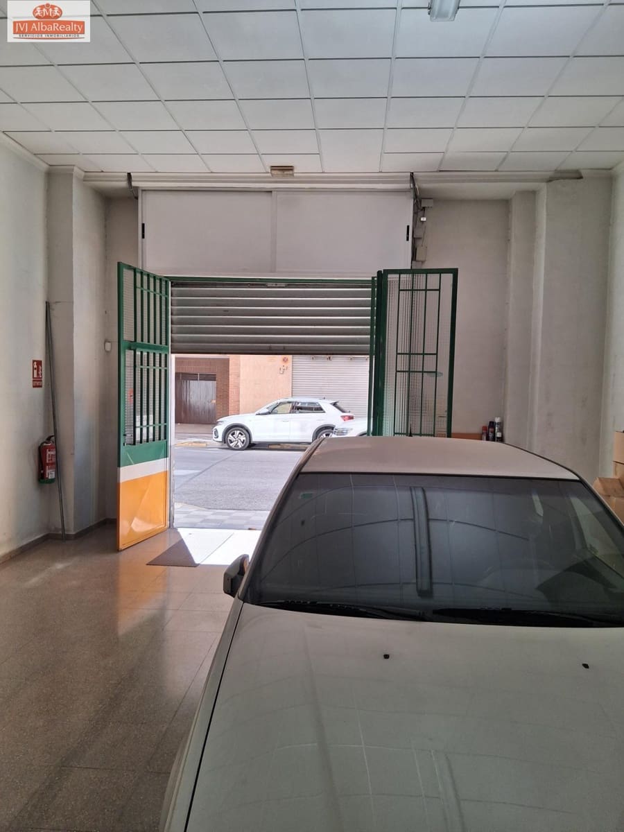 Commercial for sale in Albacete city - € 125,000 (Ref: 9723714)