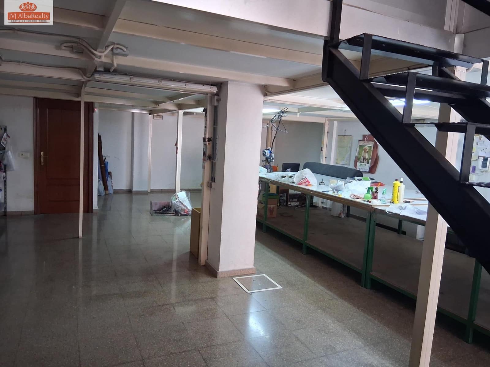 Commercial for sale in Albacete city - € 125,000 (Ref: 9723714)