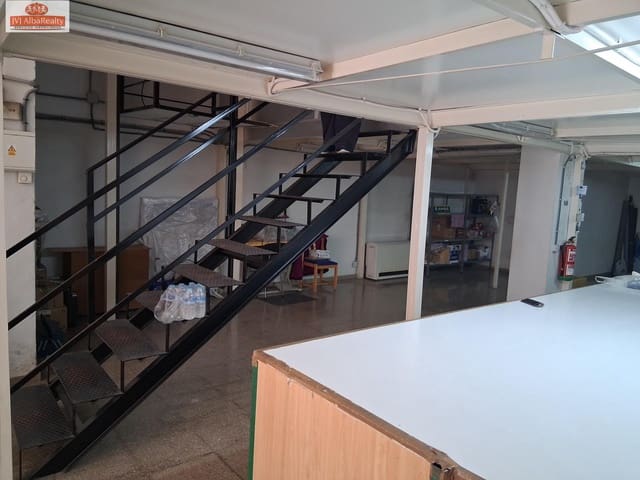 Commercial for sale in Hospital, Albacete city - € 125,000 (Ref: 9723714)