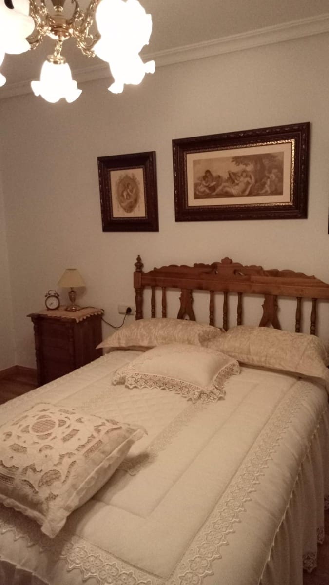 4 bedroom Terraced Villa for sale in Albacete city with garage - € 395,000 (Ref: 9723716)